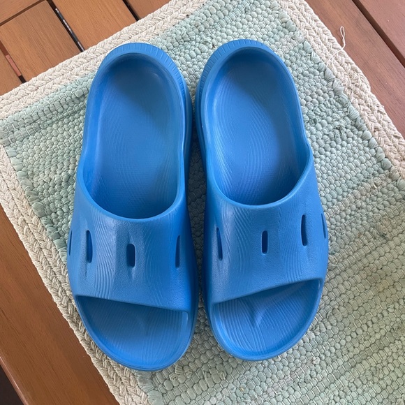 Hoka One One Shoes Hoka Slides Womens Size 8 Blue New Condition